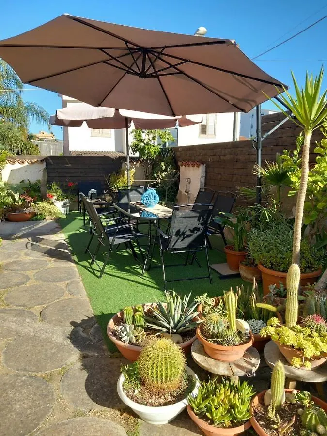 Bibi\'S Guesthouseの連絡先